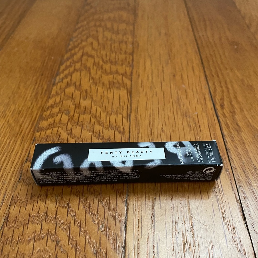 FENTY plush matte lipstick in “Single”